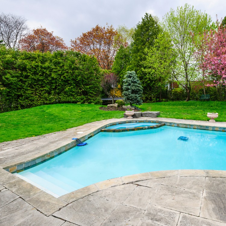 Pool cleaning services in Oakdale, CA