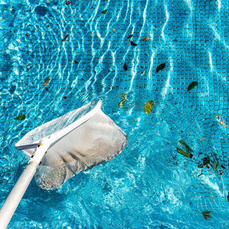 Pool cleaning services in Oakdale, CA