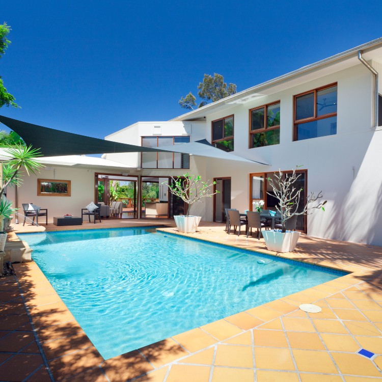 Pool cleaning services in Oakdale, CA